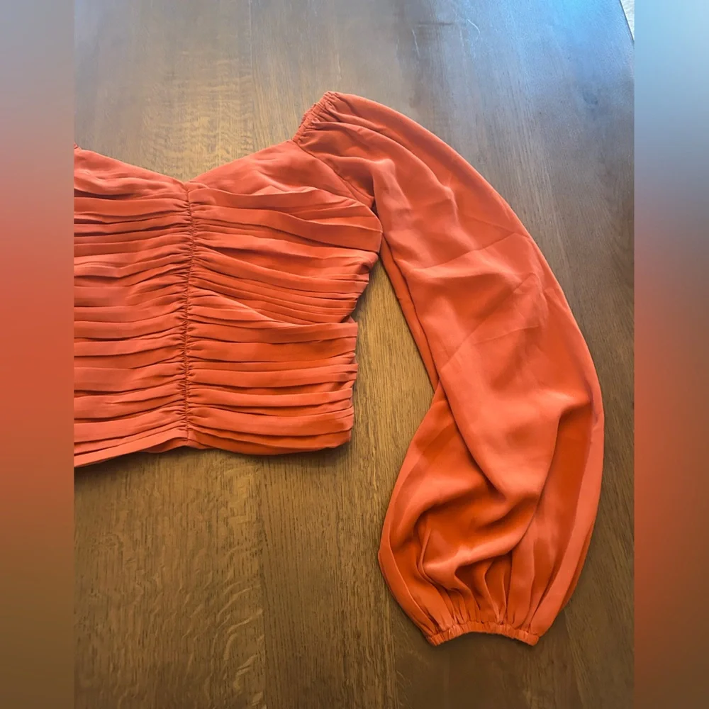 Abercrombie & Fitch NWT rust balloon sleeve shirred front smocked back
